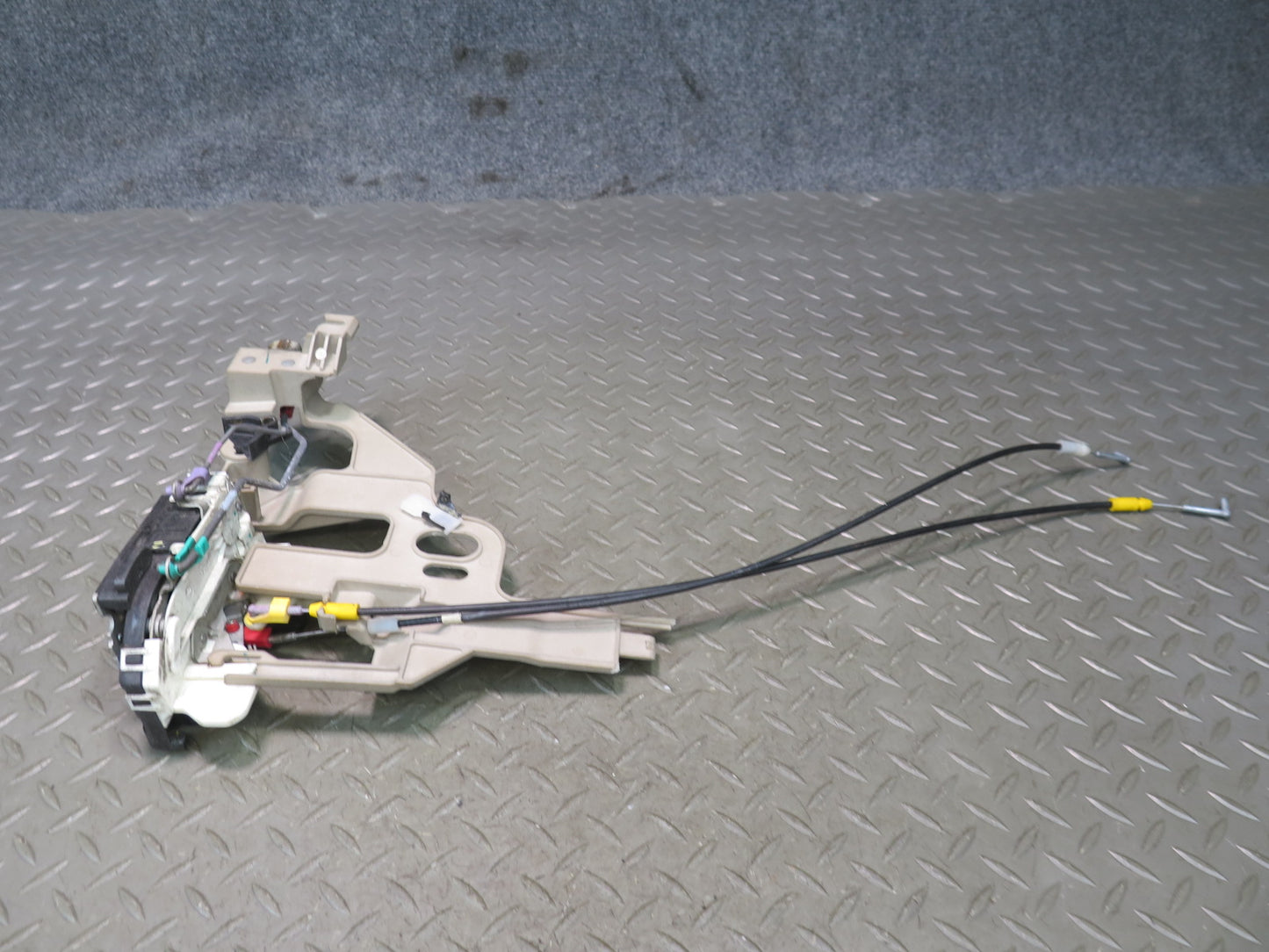 07-10 Jeep Wrangler JK Right Door Lock Latch Actuator 04589276AF