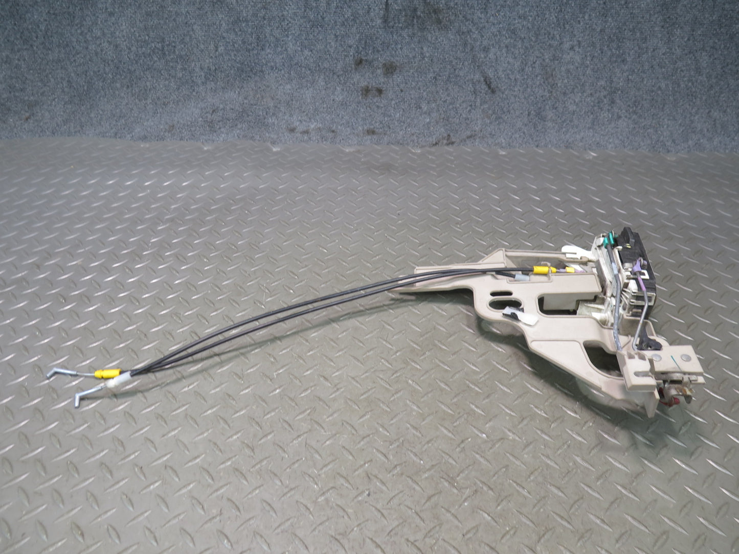 07-10 Jeep Wrangler JK Right Door Lock Latch Actuator 04589276AF