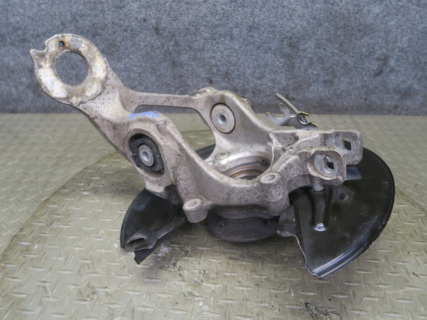 2015-2025 Porsche Macan AWD Rear Left Side Spindle Knuckle Wheel Hub Bearing