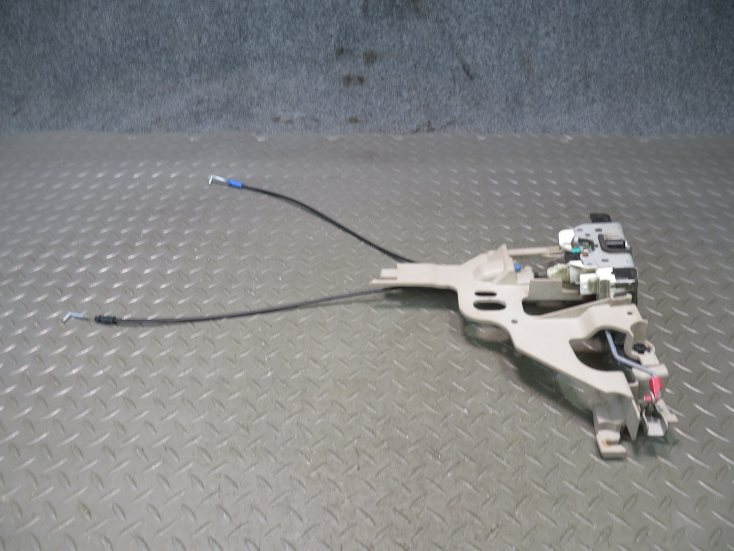 07-10 Jeep Wrangler JK Left Door Lock Latch Actuator 04589277AF