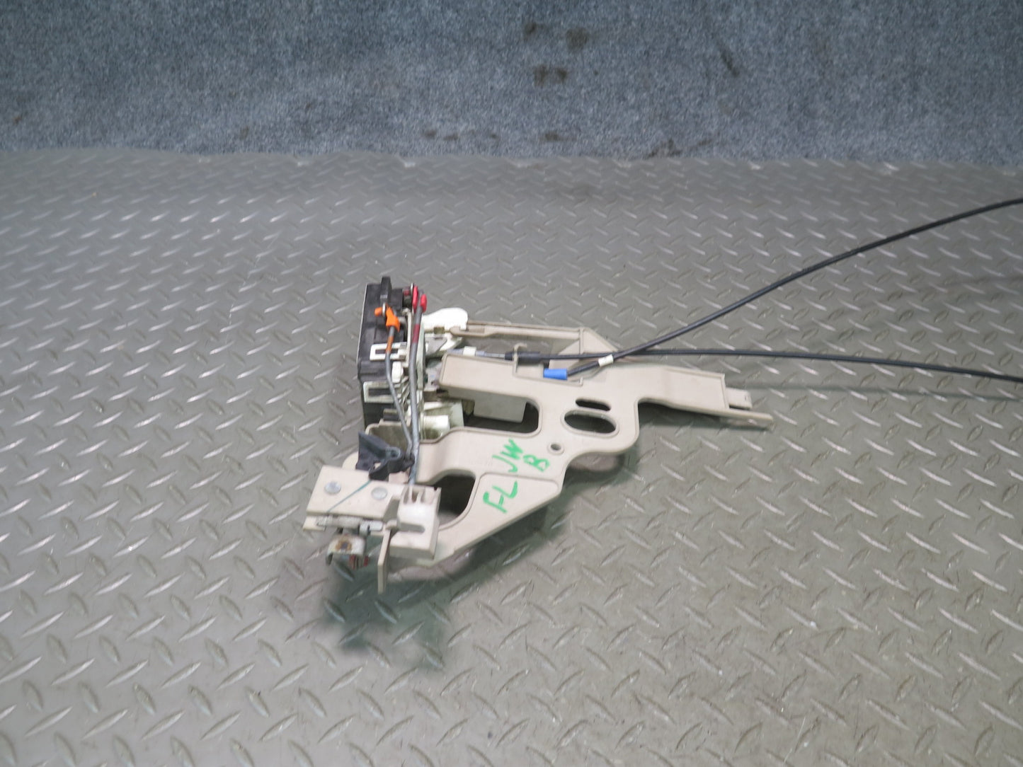 07-10 Jeep Wrangler JK Left Door Lock Latch Actuator 04589277AF