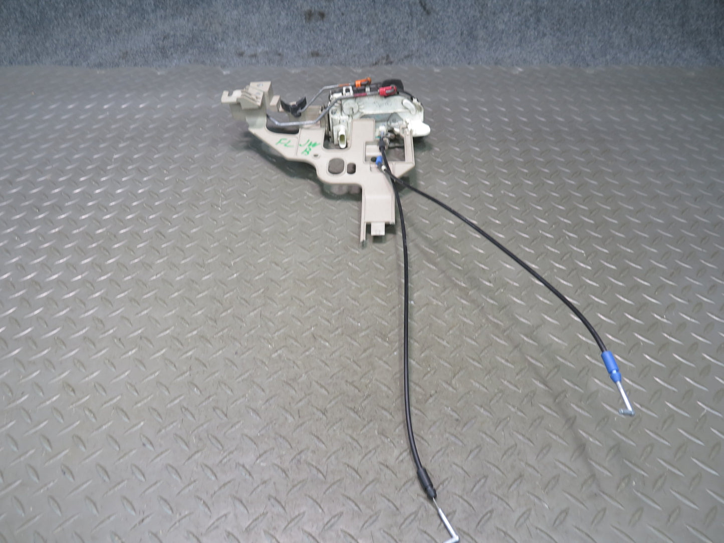07-10 Jeep Wrangler JK Left Door Lock Latch Actuator 04589277AF