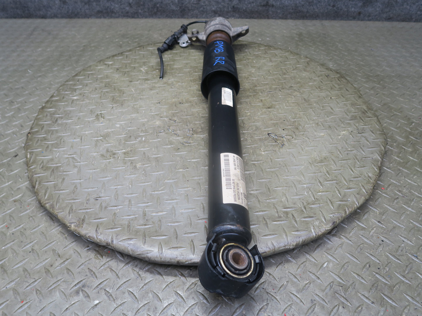 2015-2018 Porsche Macan Rear Left & Right Side Strut Shock Absorber Set