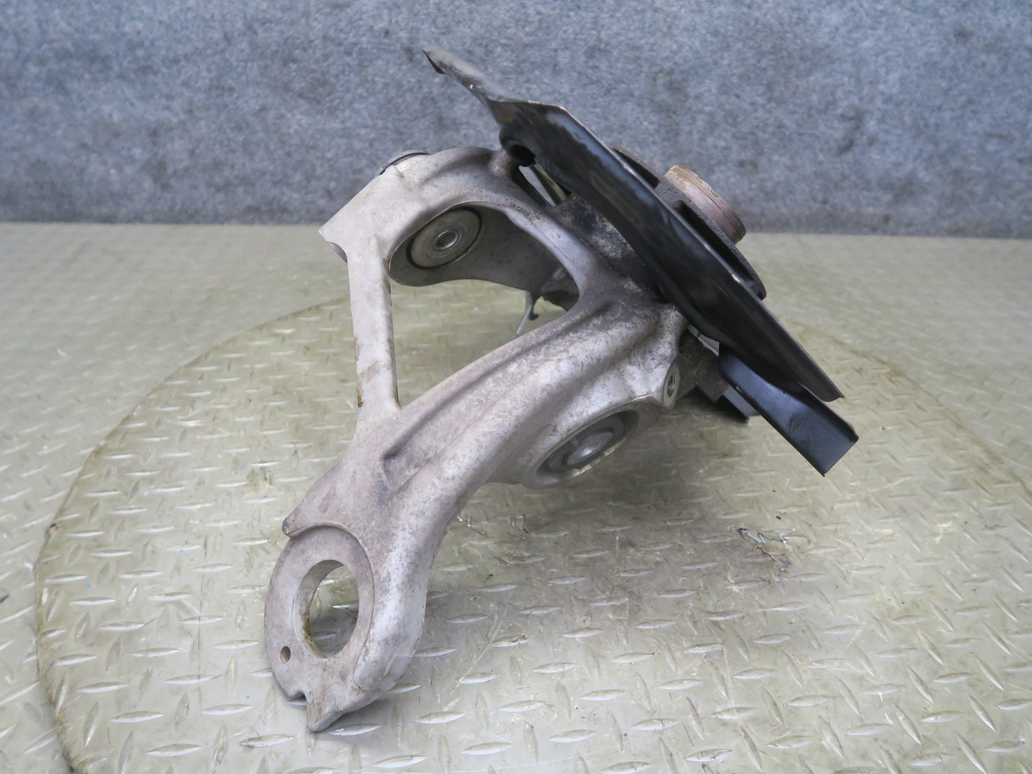 2015-2025 Porsche Macan AWD Rear Right Side Spindle Knuckle Wheel Hub Bearing