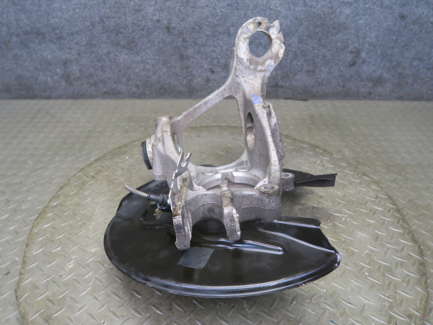 2015-2025 Porsche Macan AWD Rear Right Side Spindle Knuckle Wheel Hub Bearing
