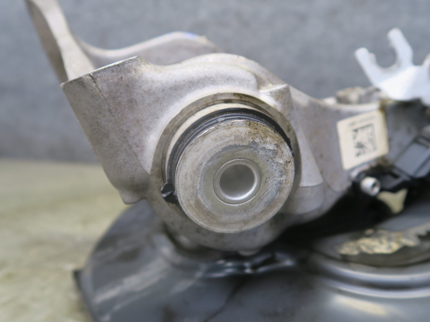 2015-2025 Porsche Macan AWD Rear Right Side Spindle Knuckle Wheel Hub Bearing