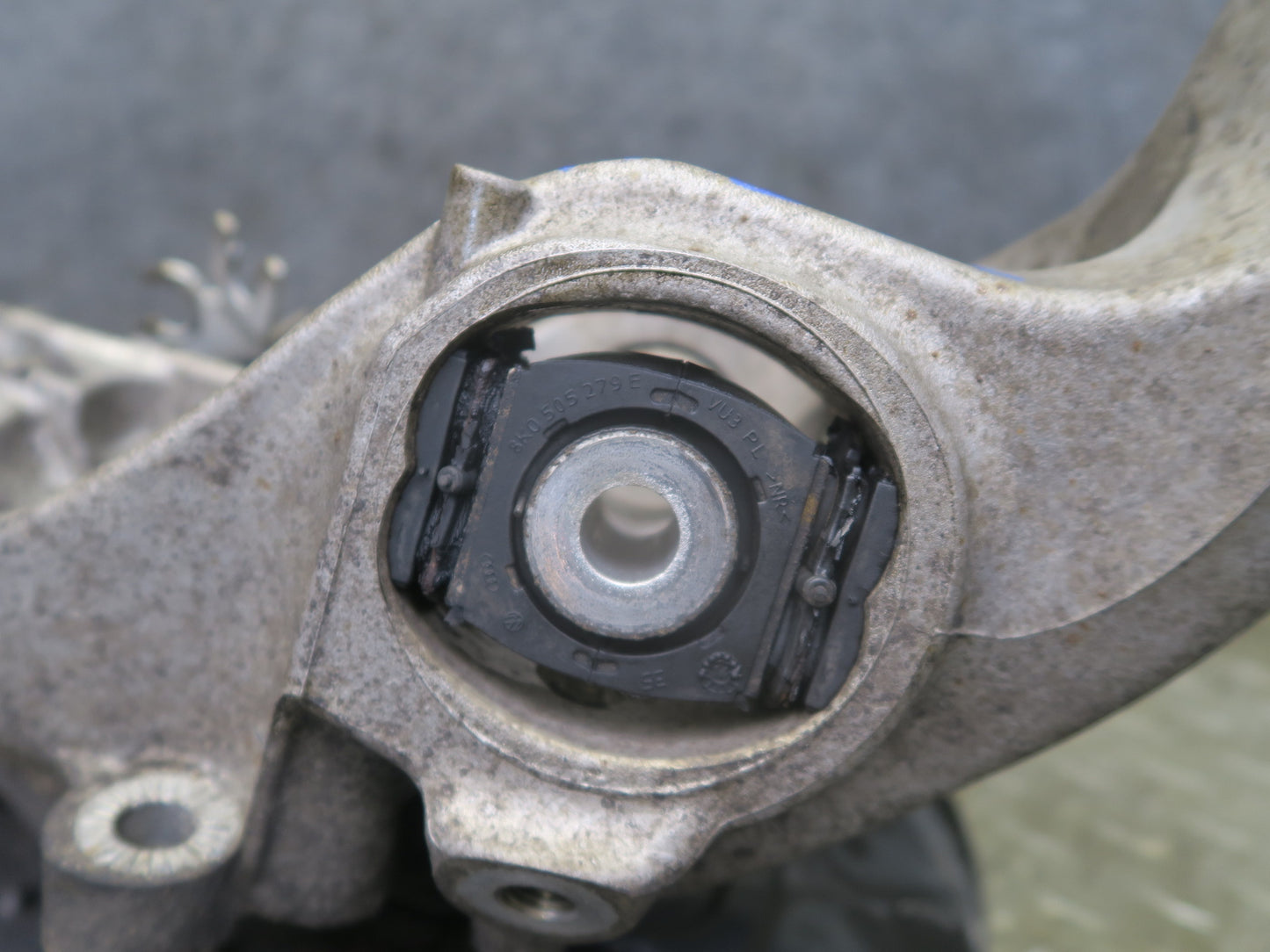 2015-2025 Porsche Macan AWD Rear Right Side Spindle Knuckle Wheel Hub Bearing