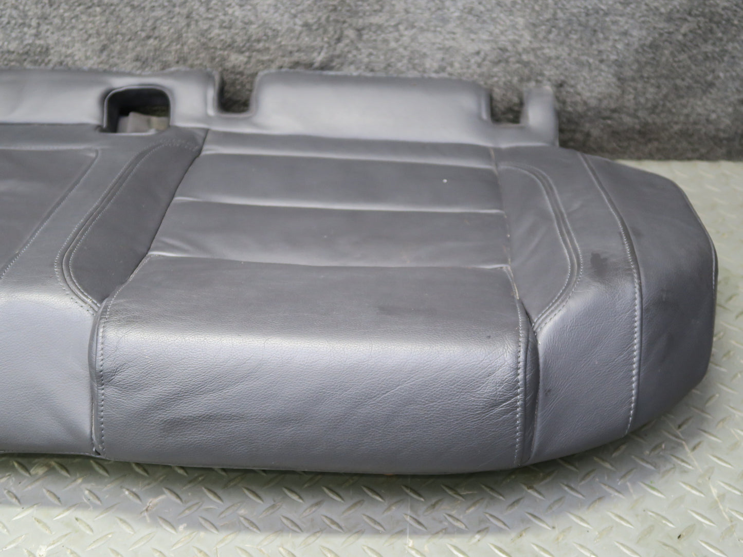 2008 VW Golf MK5 R32 2-DOOR Rear Sport Lower Seat Cushion Anthracite OEM