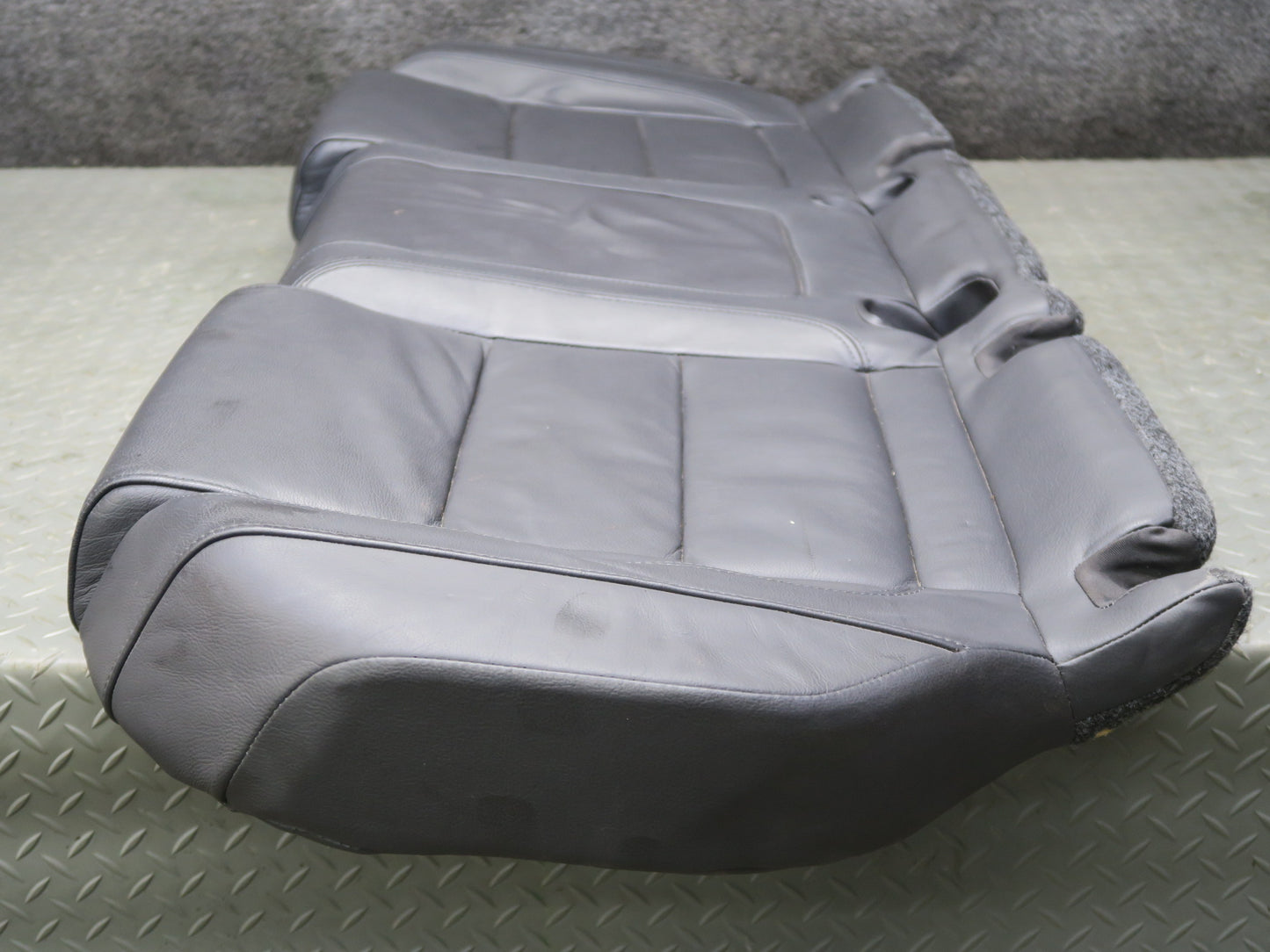 2008 VW Golf MK5 R32 2-DOOR Rear Sport Lower Seat Cushion Anthracite OEM