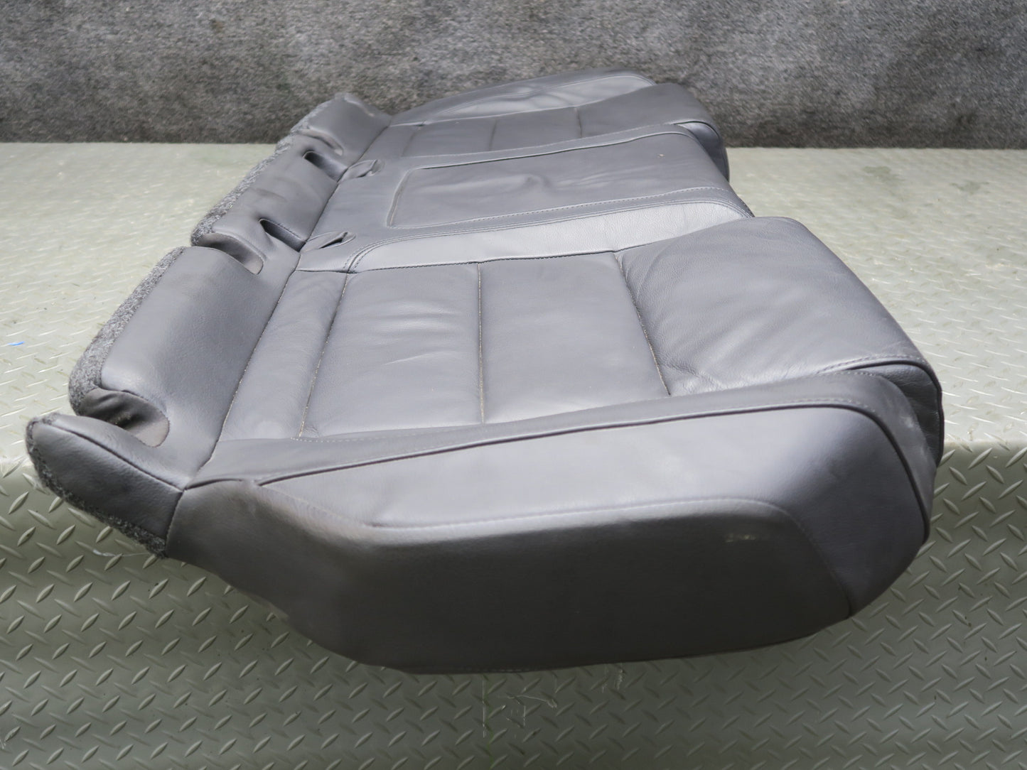 2008 VW Golf MK5 R32 2-DOOR Rear Sport Lower Seat Cushion Anthracite OEM