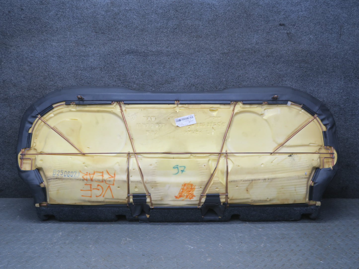 2008 VW Golf MK5 R32 2-DOOR Rear Sport Lower Seat Cushion Anthracite OEM