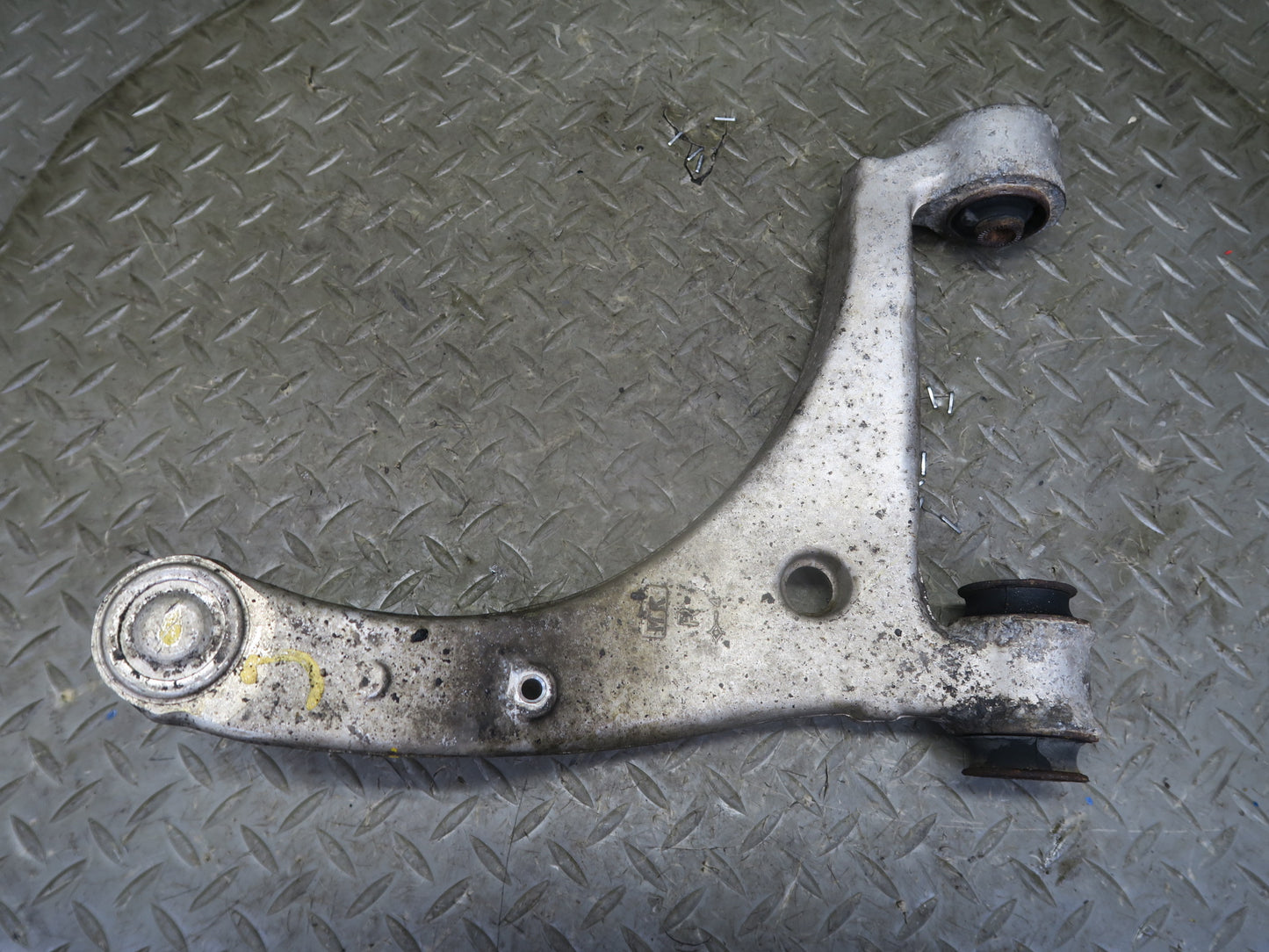 01-06 Lexus UCF30L LS430 Rear Right Suspension Upper Control Arm OEM