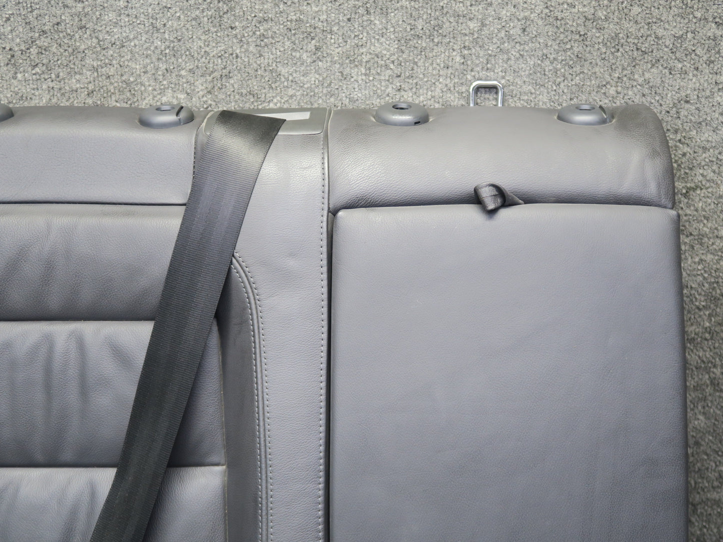 2008 VW Golf MK5 R32 2-DOOR Rear Right Upper Sport Seat Cushion Anthracite OEM