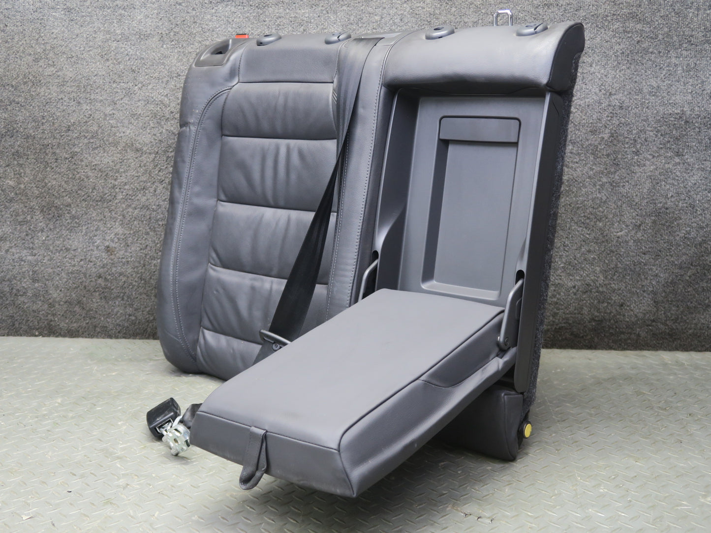 2008 VW Golf MK5 R32 2-DOOR Rear Right Upper Sport Seat Cushion Anthracite OEM
