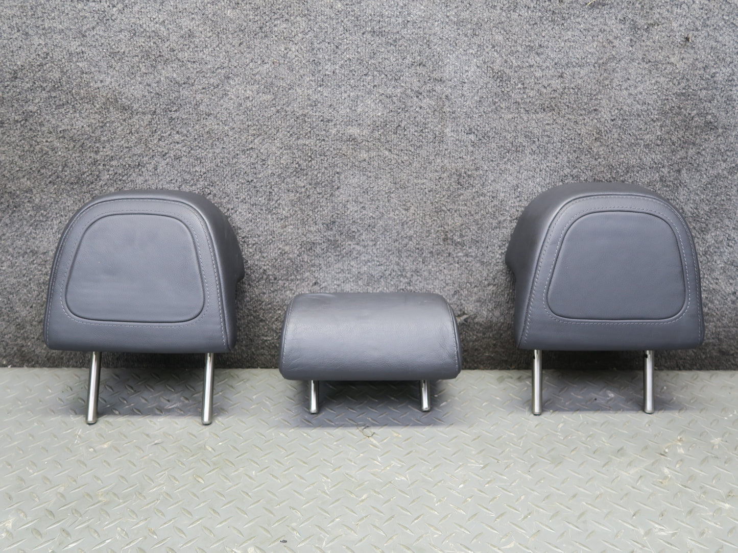 2008 VW Golf MK5 R32 2-DOOR Set of 3 Rear Sport Seat Leather Headrest OEM