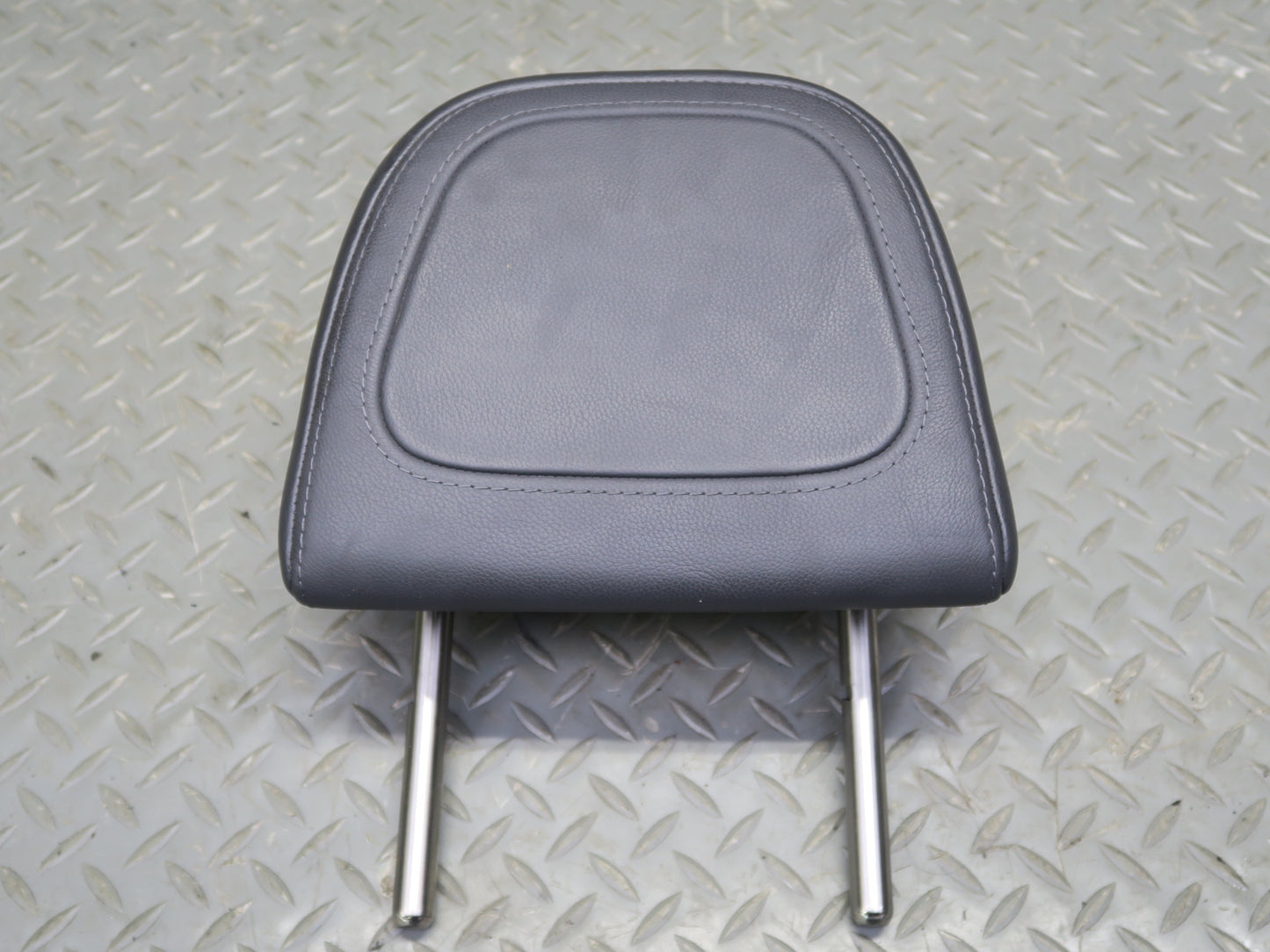 2008 VW Golf MK5 R32 2-DOOR Set of 3 Rear Sport Seat Leather Headrest OEM