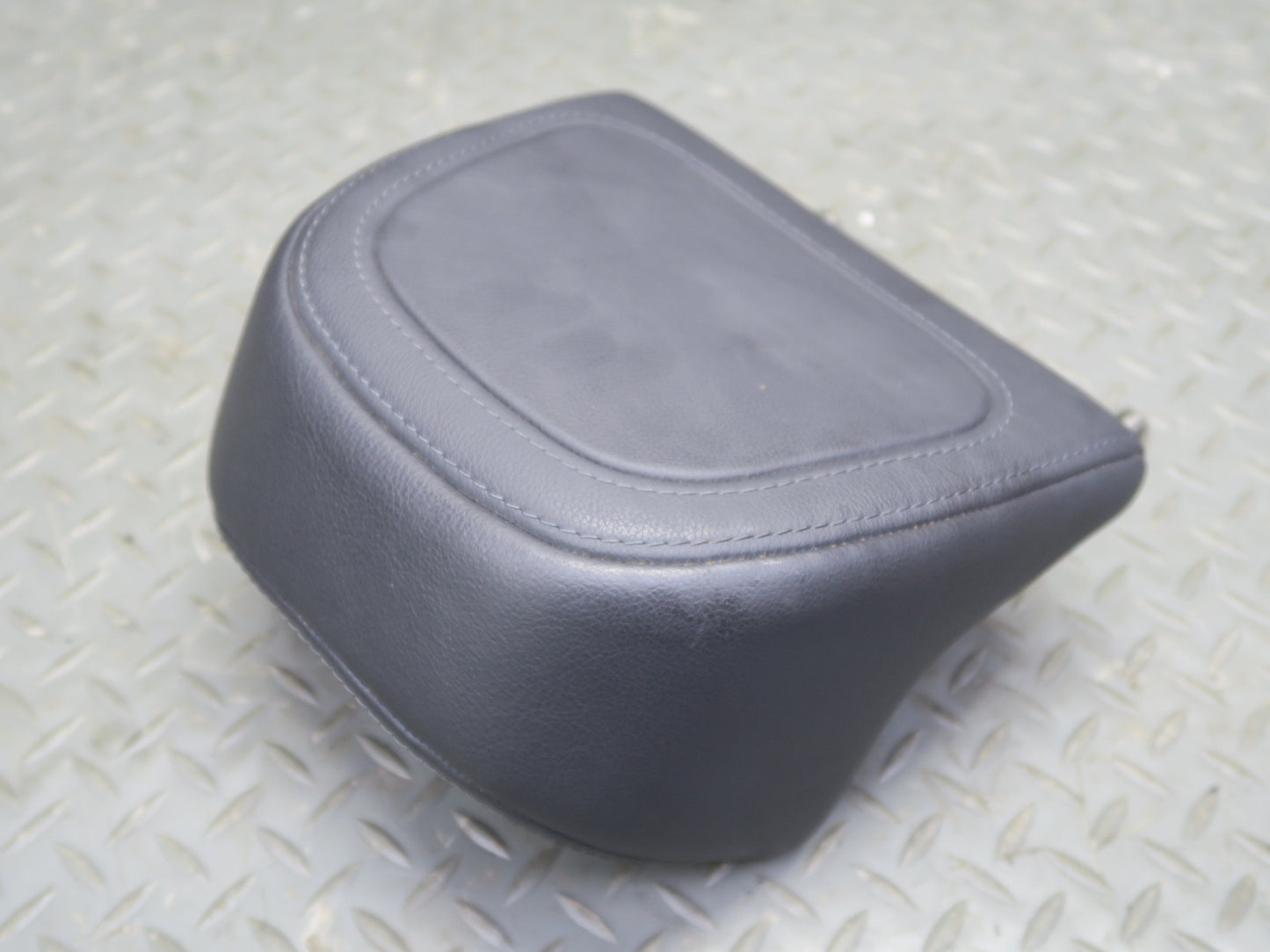 2008 VW Golf MK5 R32 2-DOOR Set of 3 Rear Sport Seat Leather Headrest OEM