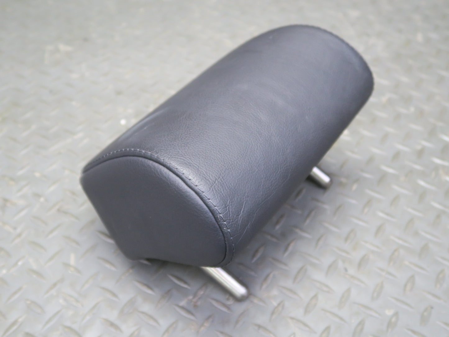 2008 VW Golf MK5 R32 2-DOOR Set of 3 Rear Sport Seat Leather Headrest OEM
