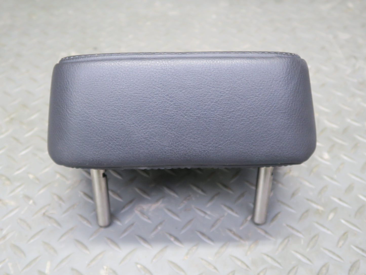 2008 VW Golf MK5 R32 2-DOOR Set of 3 Rear Sport Seat Leather Headrest OEM