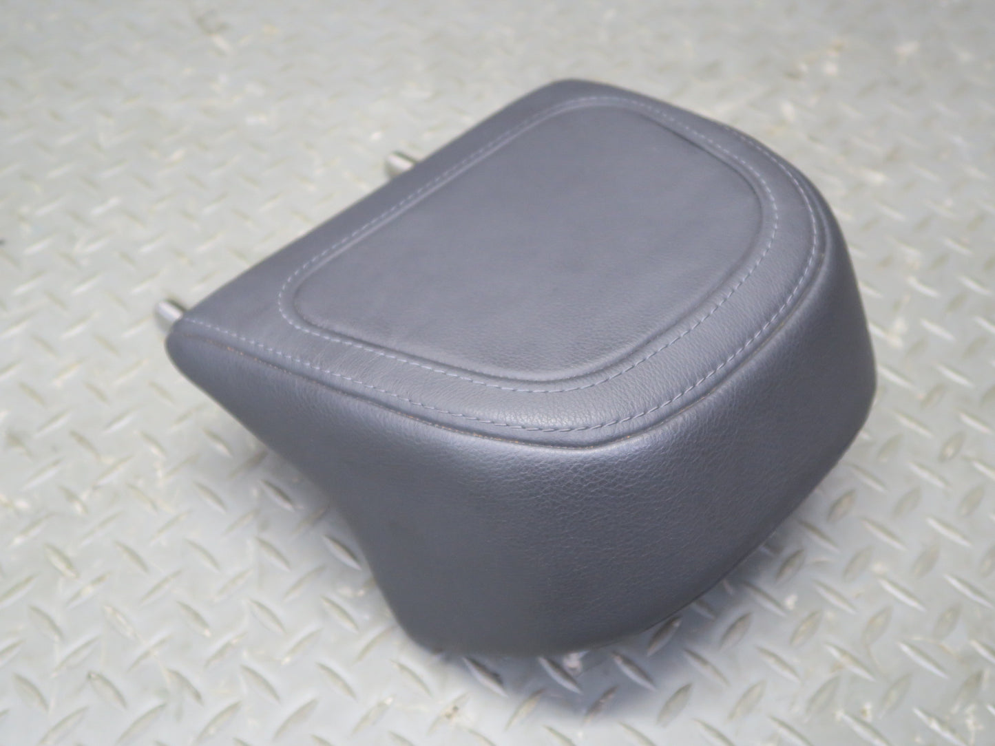 2008 VW Golf MK5 R32 2-DOOR Set of 3 Rear Sport Seat Leather Headrest OEM