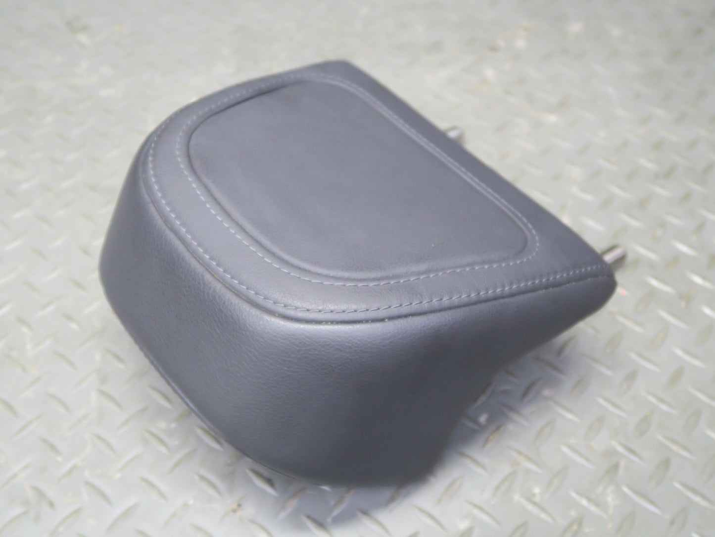 2008 VW Golf MK5 R32 2-DOOR Set of 3 Rear Sport Seat Leather Headrest OEM