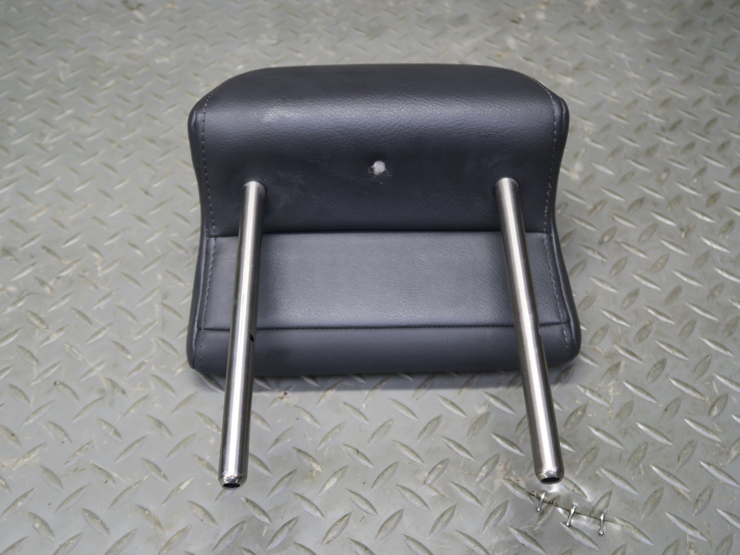2008 VW Golf MK5 R32 2-DOOR Set of 3 Rear Sport Seat Leather Headrest OEM