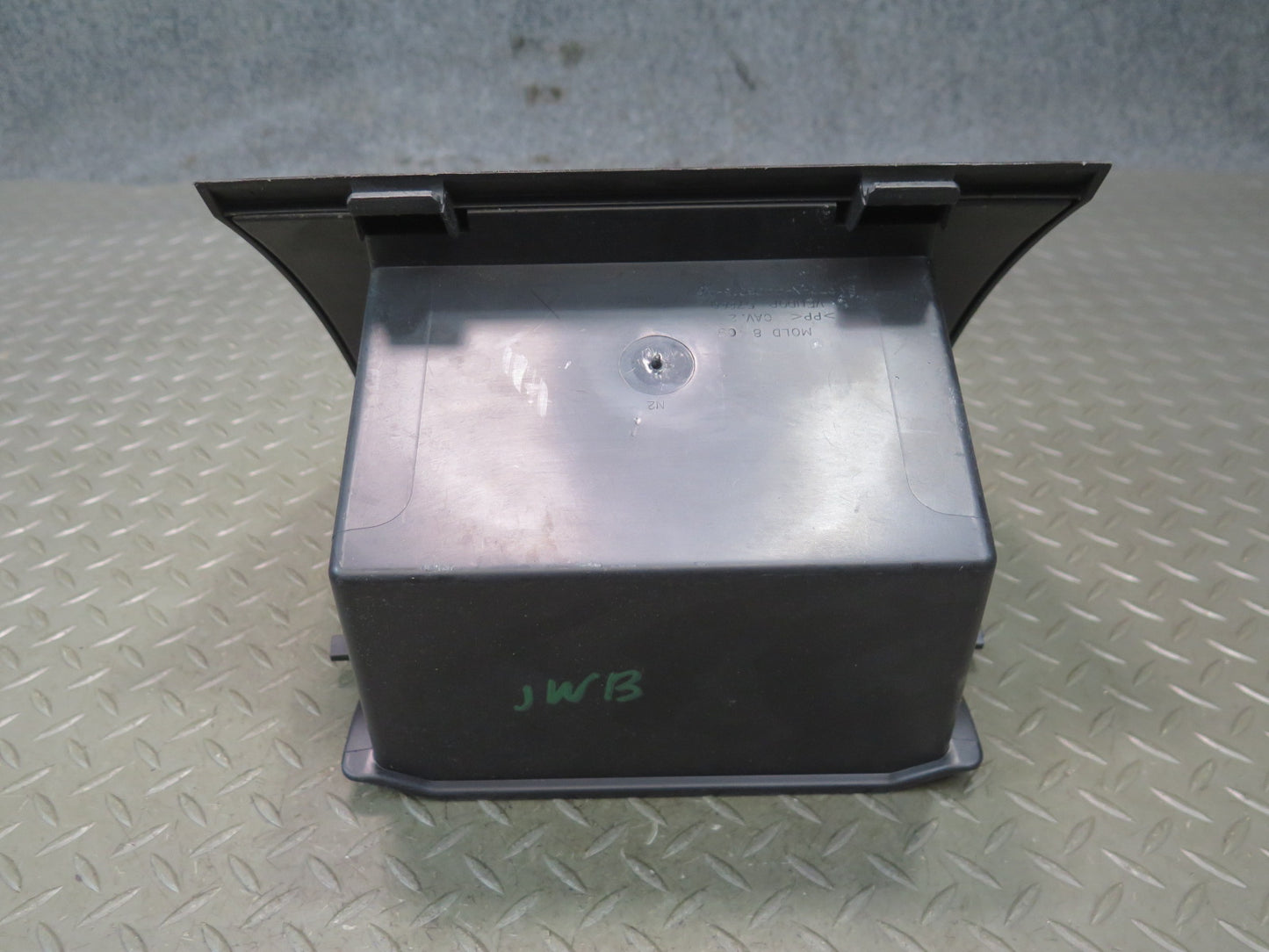 07-10 Jeep Wrangler JK Dash Glove Box Compartment  Storage OEM