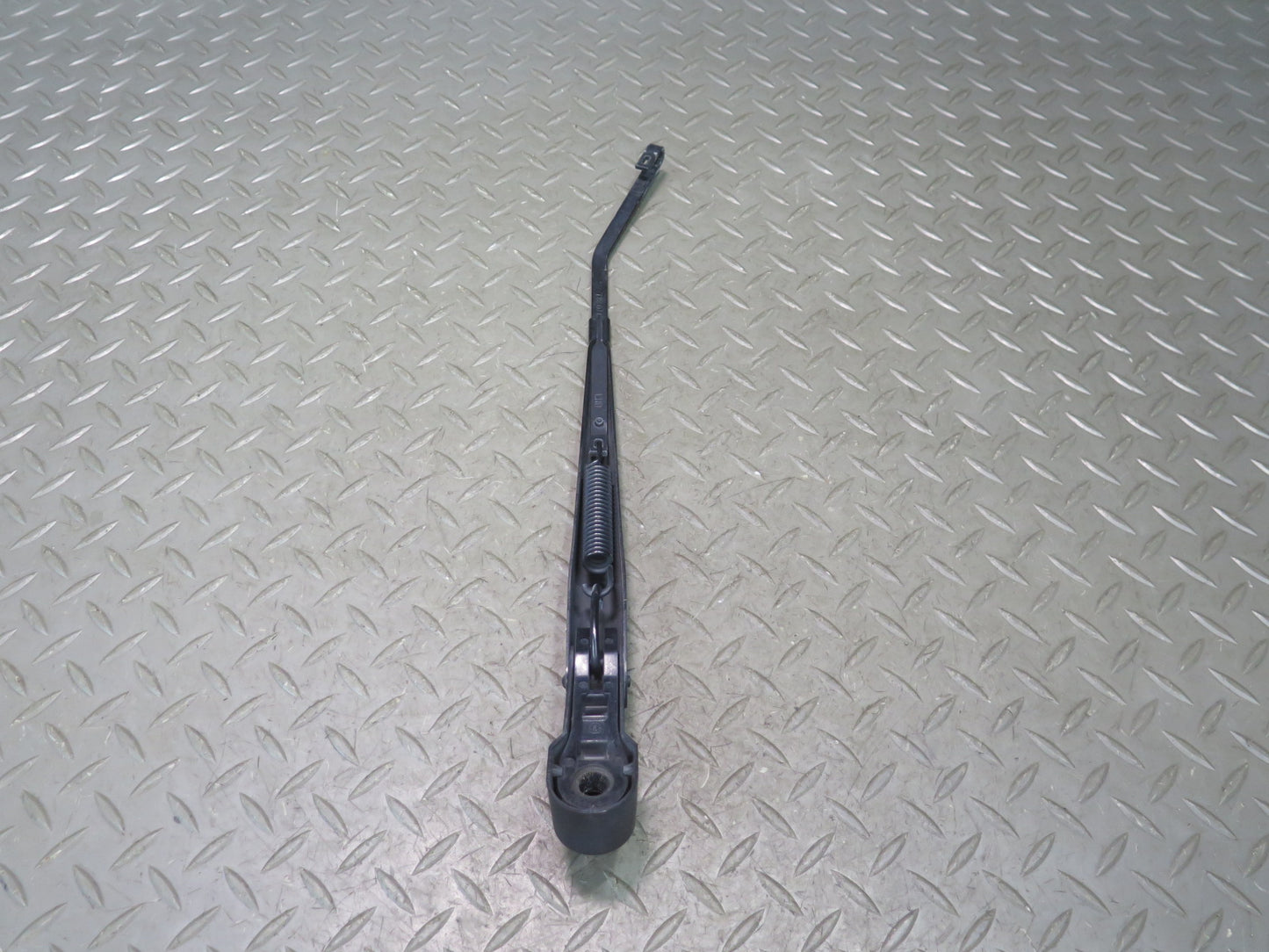 07-10 Jeep Wrangler JK Set of 2 Front Left & Right Windshield Wiper Arm OEM