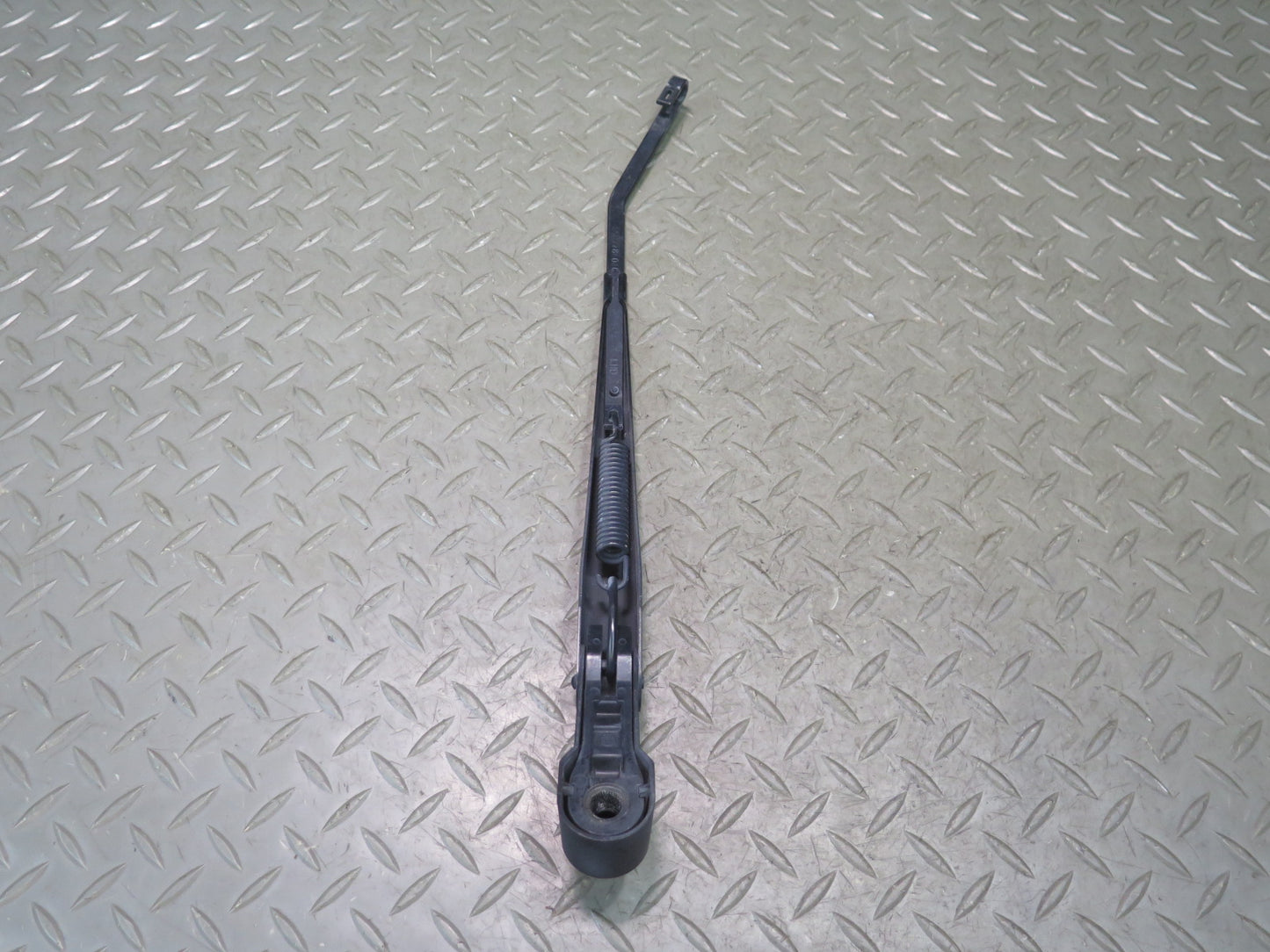 07-10 Jeep Wrangler JK Set of 2 Front Left & Right Windshield Wiper Arm OEM
