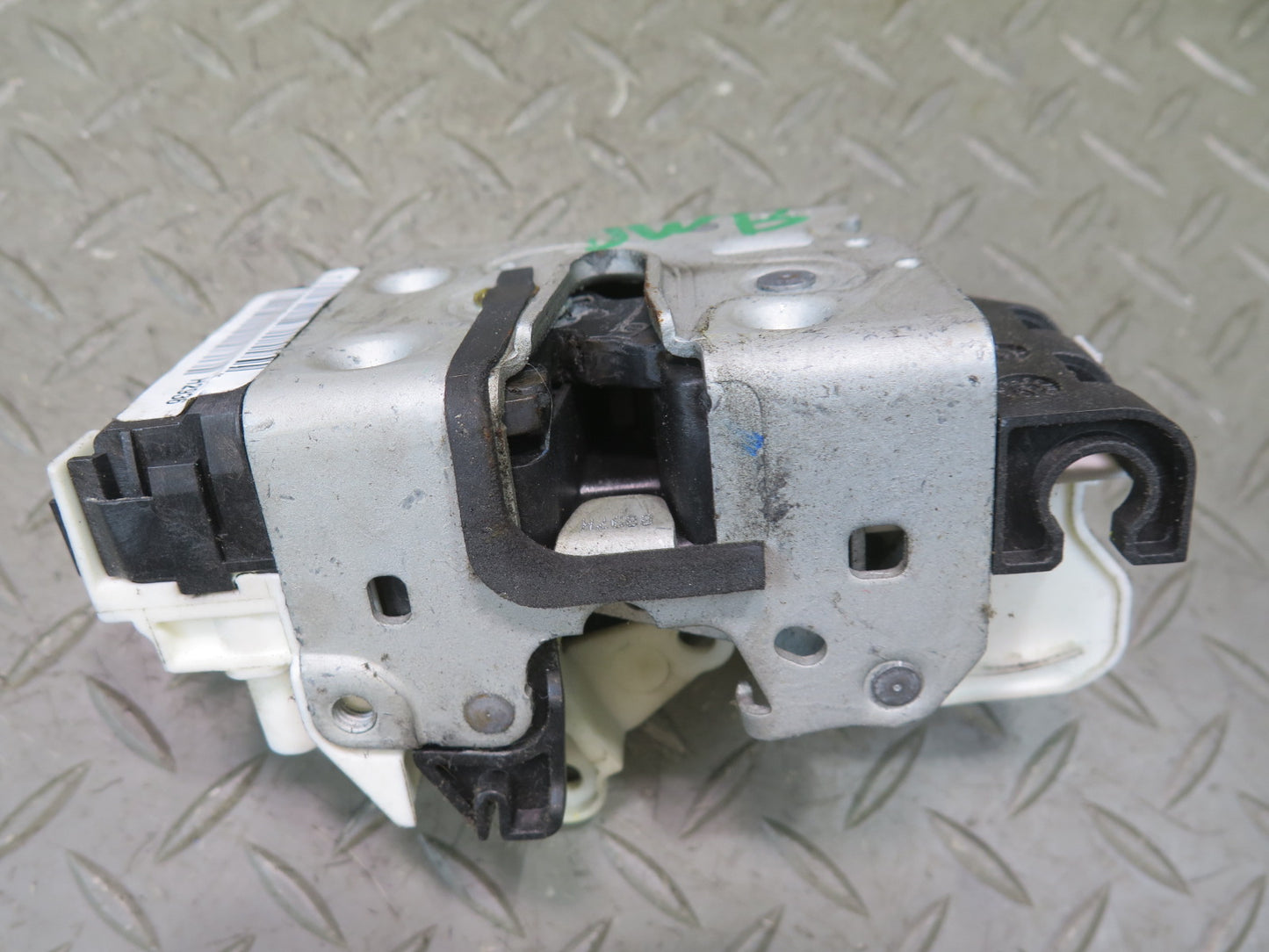 07-10 Jeep Wrangler JK Rear Trunk Tailgate Lock Latch 04589584AB OEM