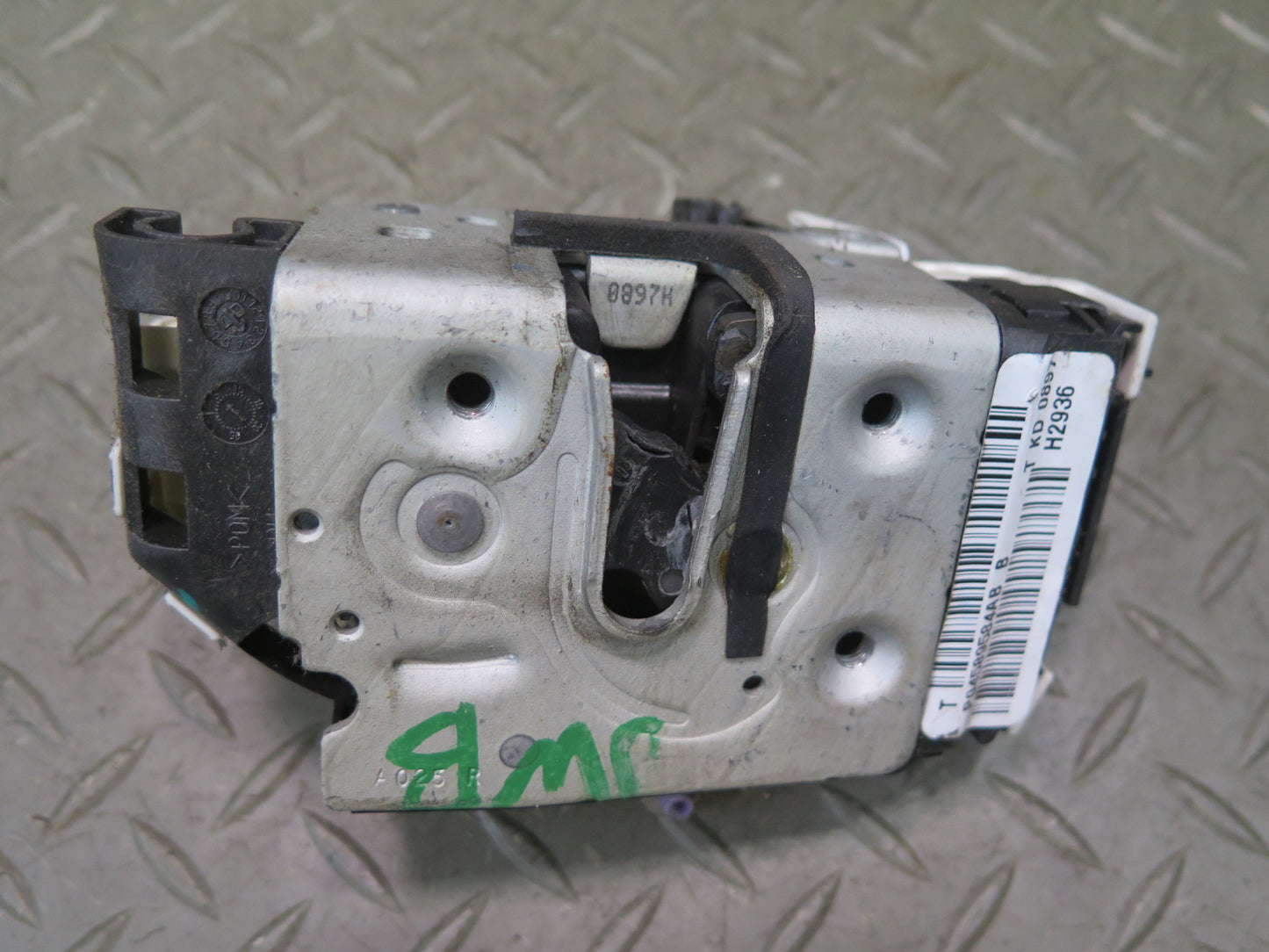 07-10 Jeep Wrangler JK Rear Trunk Tailgate Lock Latch 04589584AB OEM