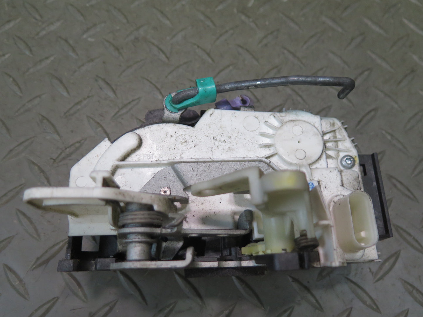 07-10 Jeep Wrangler JK Rear Trunk Tailgate Lock Latch 04589584AB OEM