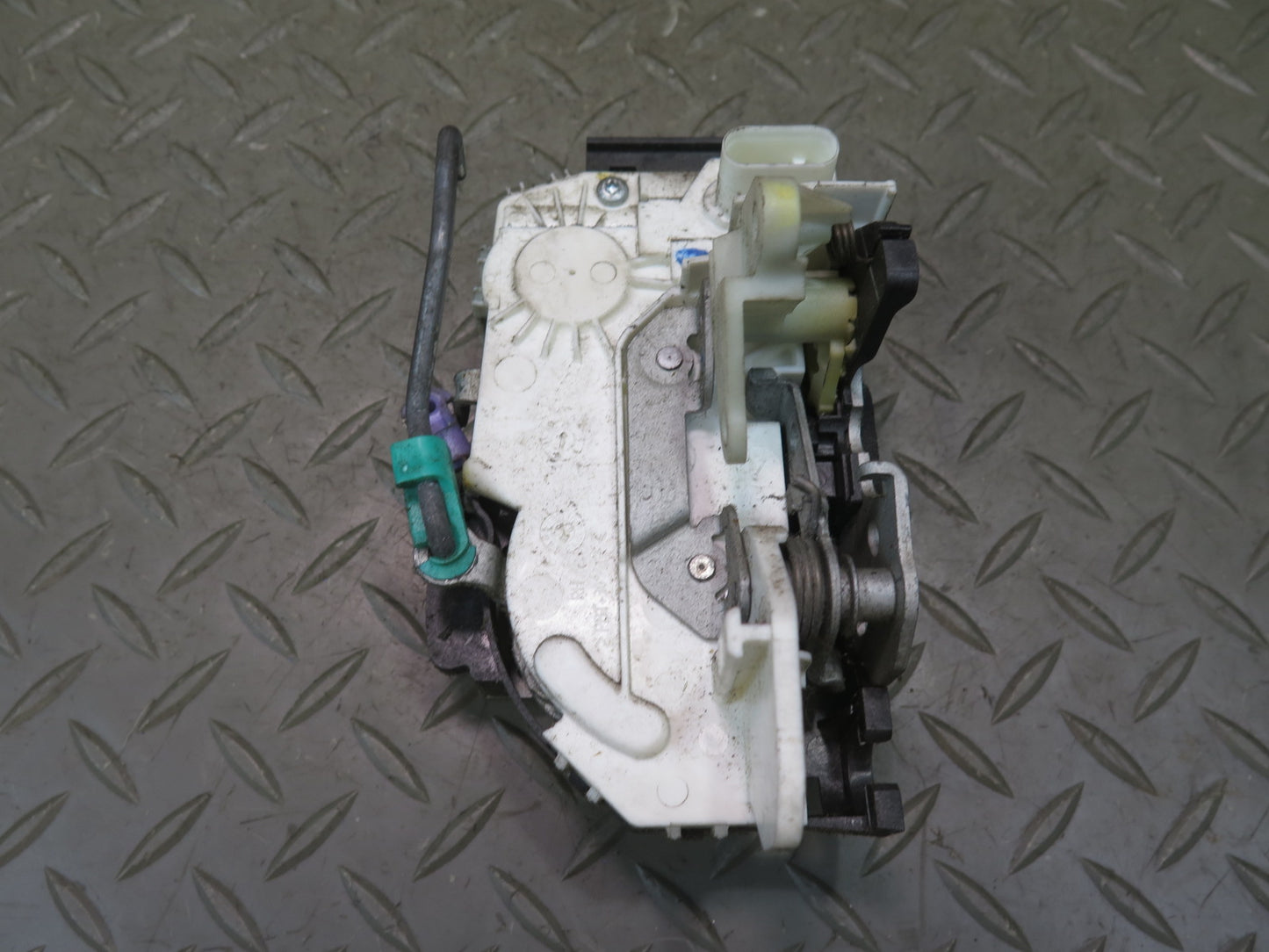 07-10 Jeep Wrangler JK Rear Trunk Tailgate Lock Latch 04589584AB OEM