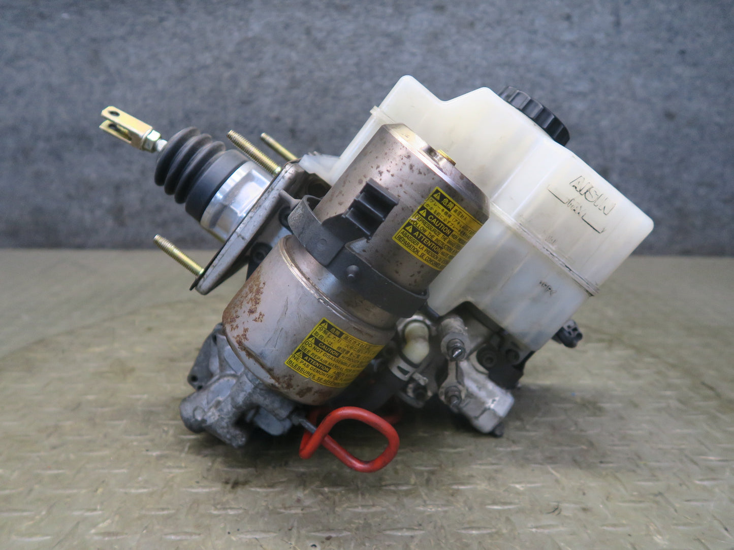 2003-2007 Lexus UZJ100L LX470 Anti Lock Brake ABS Pump w Brake Master Cylinder