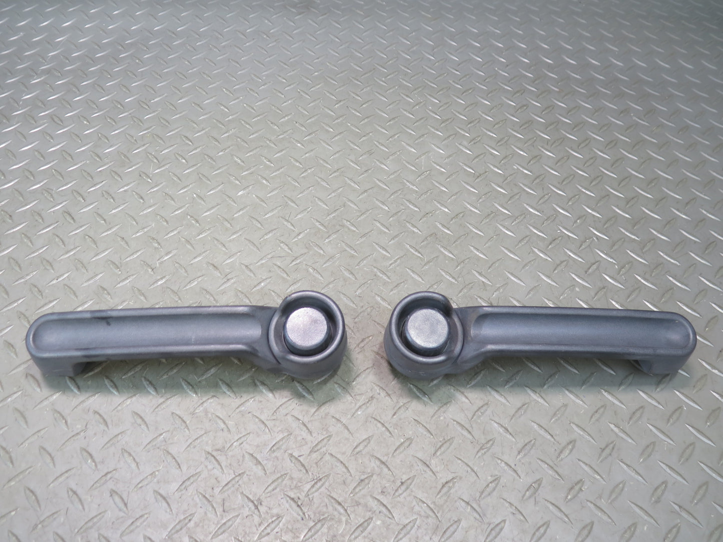 07-10 Jeep Wrangler JK Set of 2 Front Left & Right Door Exterior Handle OEM