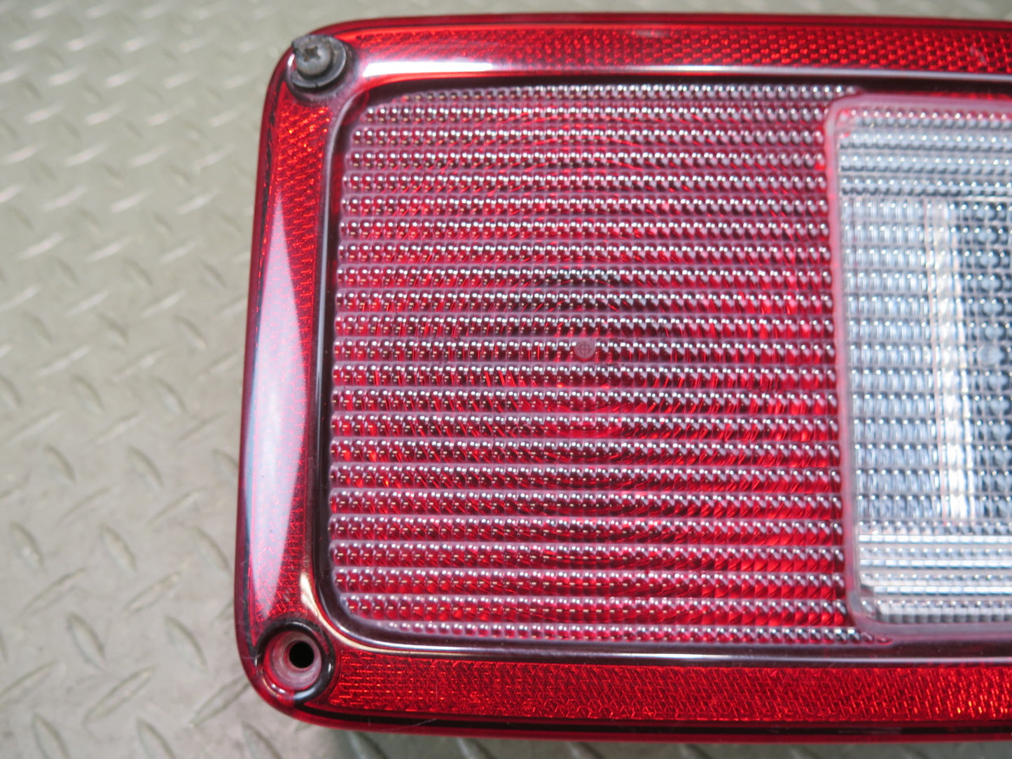 07-10 Jeep Wrangler JK Set of 2 Rear Left & Right Tail Light Lamp OEM