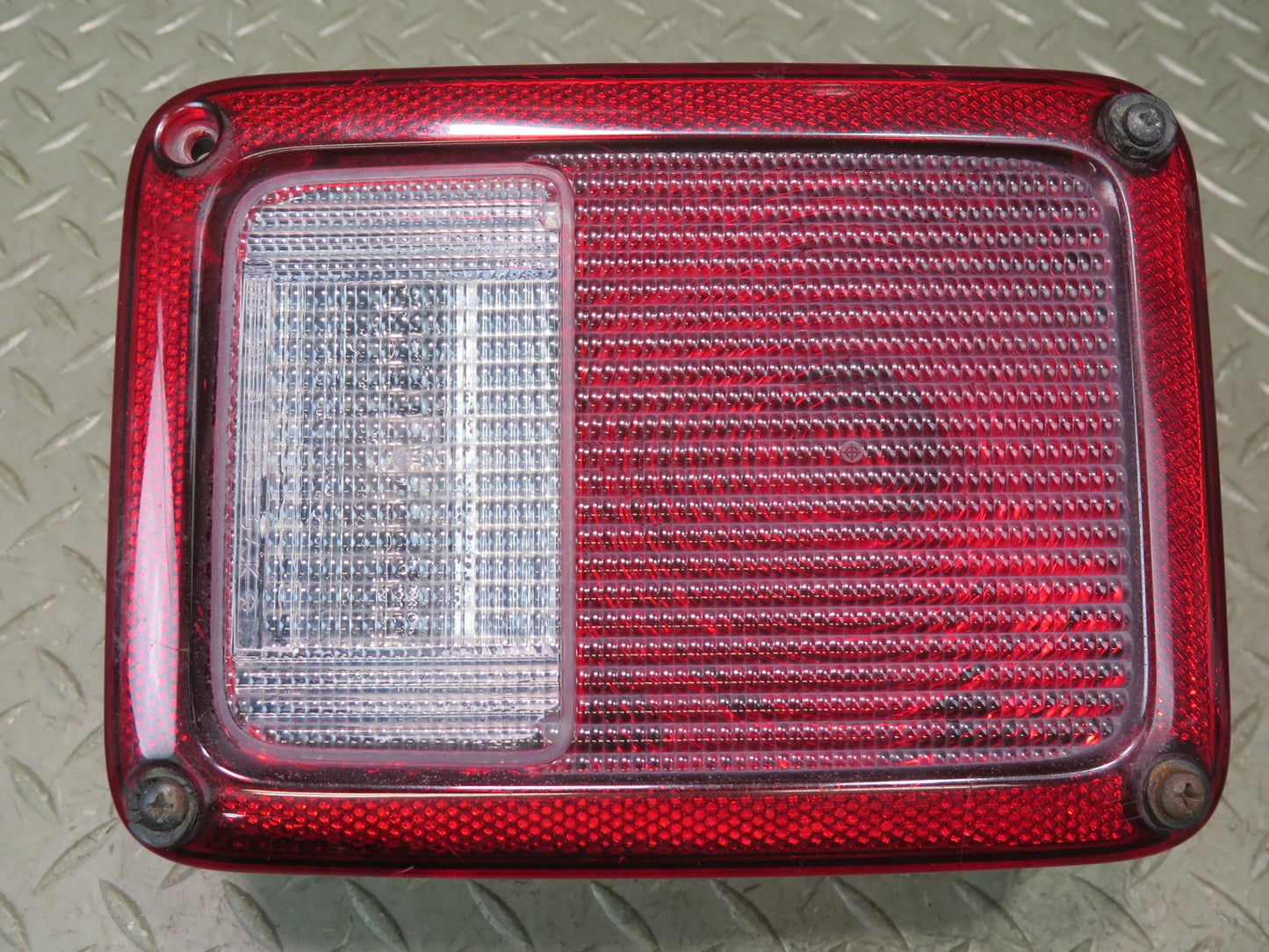 07-10 Jeep Wrangler JK Set of 2 Rear Left & Right Tail Light Lamp OEM