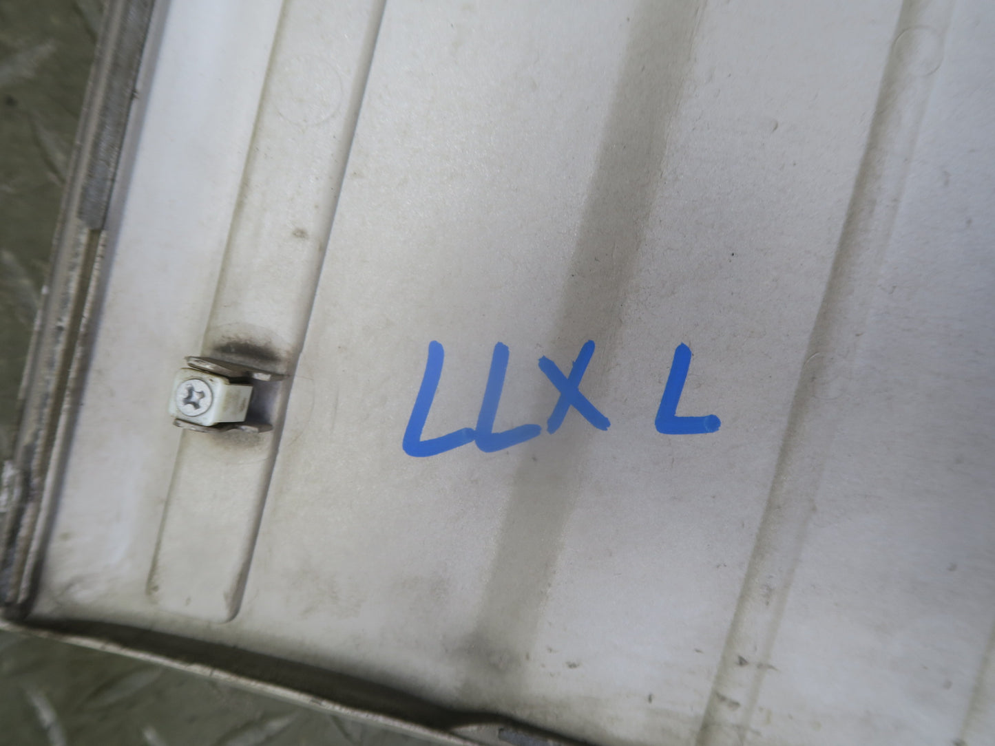 2003-2007 Lexus LX470 Front & Rear Left Door Fender Lower Trim Molding Set of 4