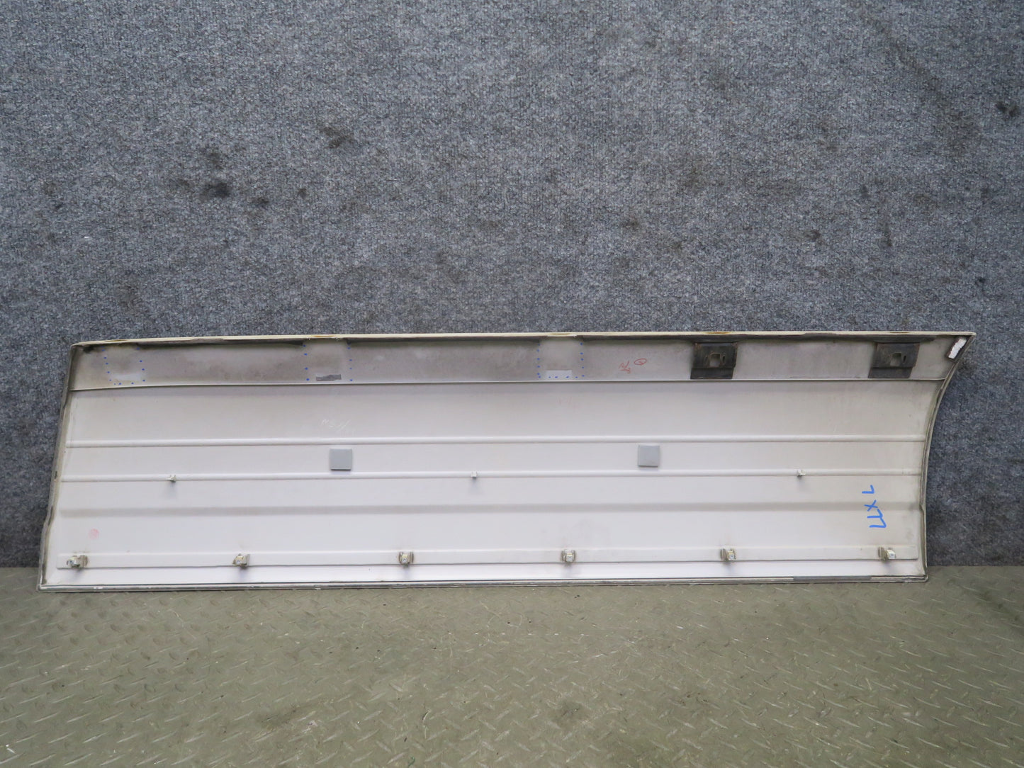 2003-2007 Lexus LX470 Front & Rear Left Door Fender Lower Trim Molding Set of 4