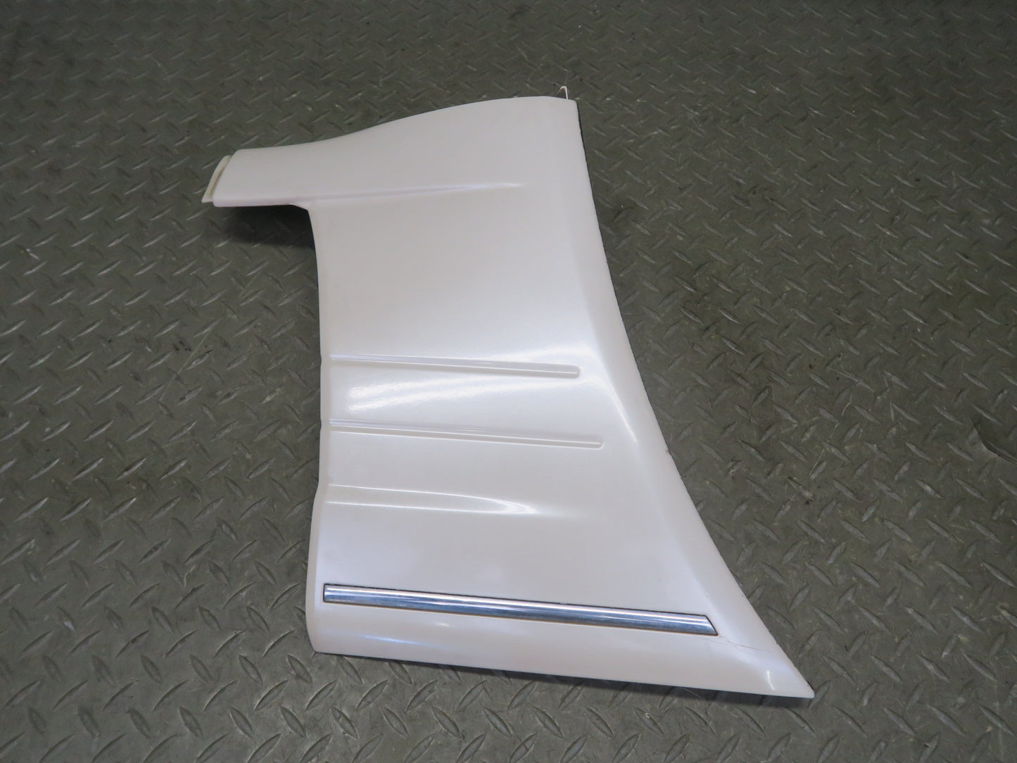 2003-2007 Lexus LX470 Front & Rear Left Door Fender Lower Trim Molding Set of 4