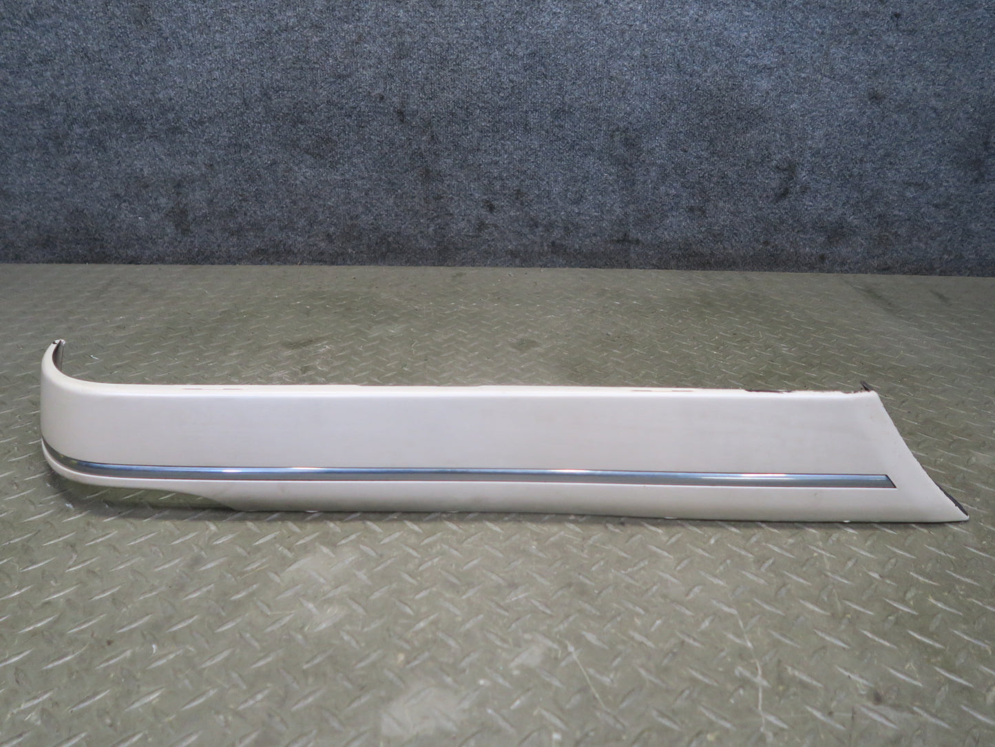 2003-2007 Lexus LX470 Front & Rear Left Door Fender Lower Trim Molding Set of 4