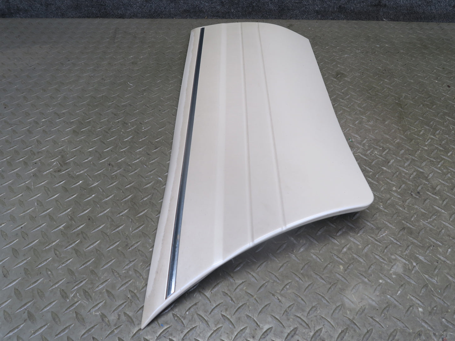 2003-2007 Lexus LX470 Front & Rear Right Door Fender Lower Trim Molding Set of 4