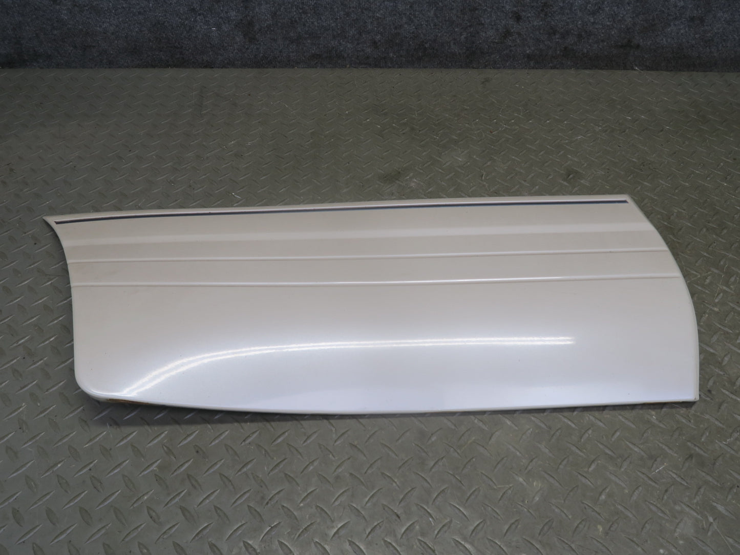 2003-2007 Lexus LX470 Front & Rear Right Door Fender Lower Trim Molding Set of 4