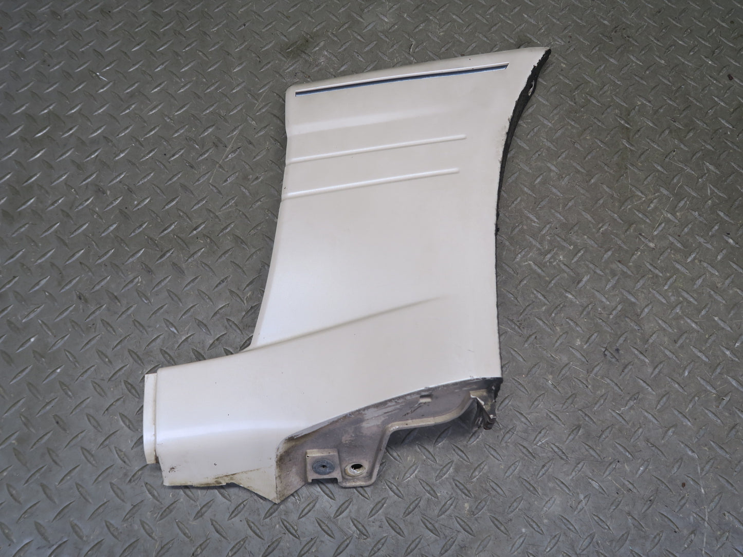 2003-2007 Lexus LX470 Front & Rear Right Door Fender Lower Trim Molding Set of 4