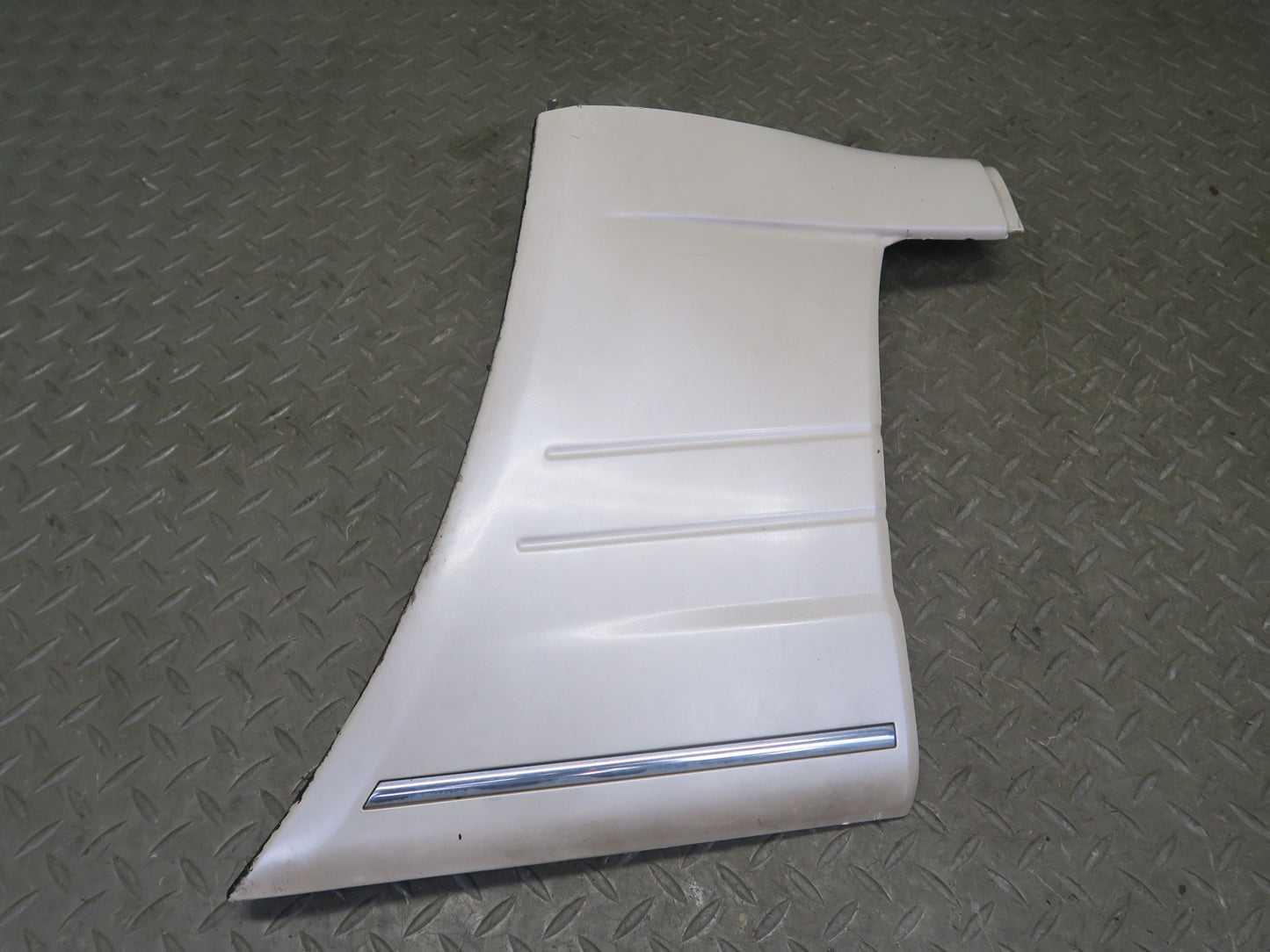 2003-2007 Lexus LX470 Front & Rear Right Door Fender Lower Trim Molding Set of 4