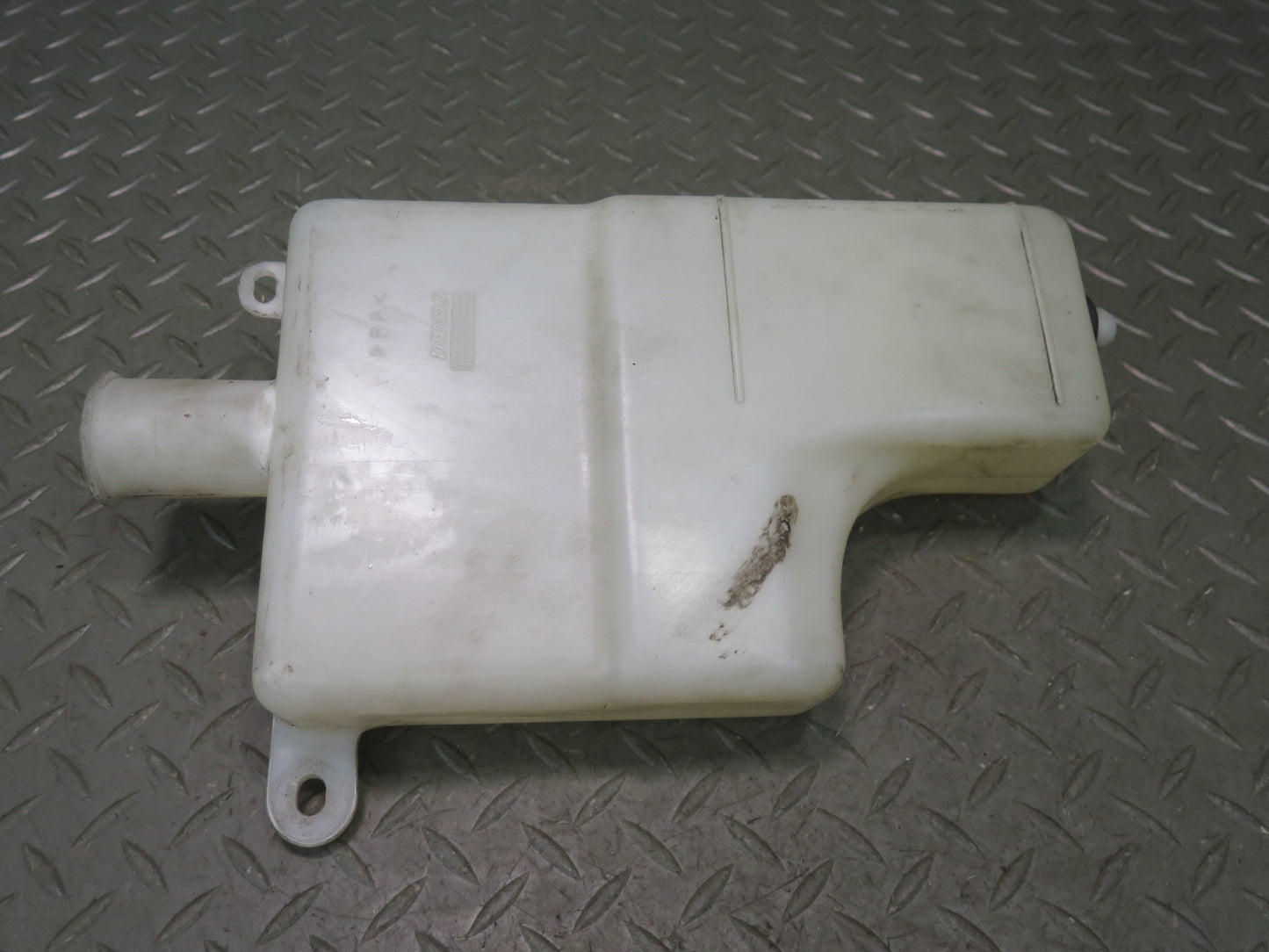 1998-2007 Lexus UZJ100L LX470 Engine Coolant Expansion Overflow Reservoir Tank
