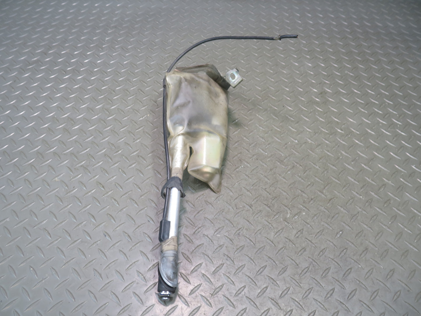 2003-2007 Lexus UZJ100L LX470 Radio Power Antenna Motor Assembly