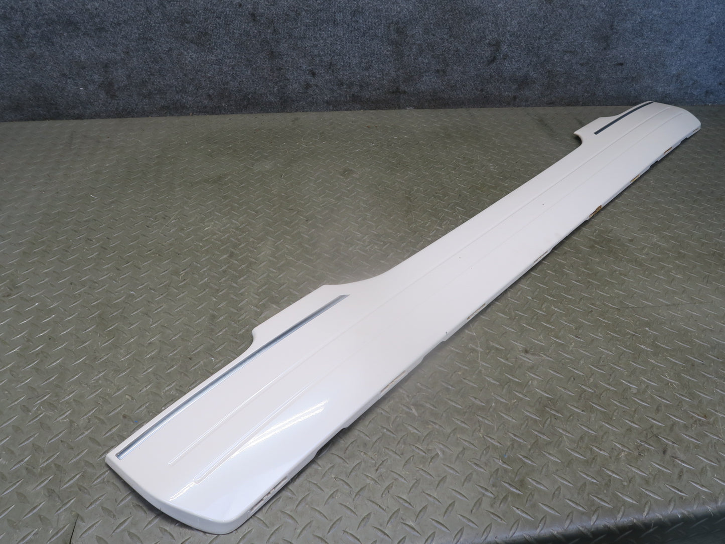 2003-2007 Lexus UZJ100L LX470 Rear Trunk Lower Gate Trim Molding 75801-594W0