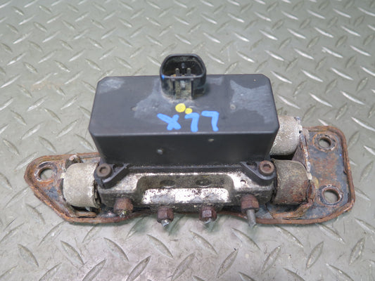 1998-2007 Lexus UZJ100L LX470 Suspension Height Level Control Valve Block