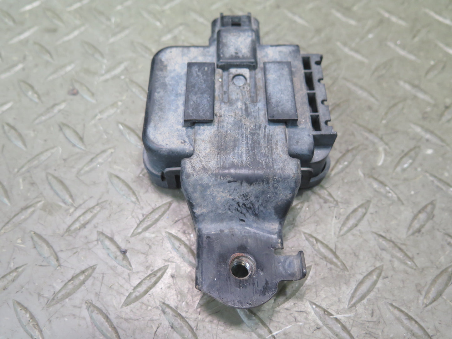 2003-2007 Lexus UZJ100L LX470 Smoke Sensor 88898-60030